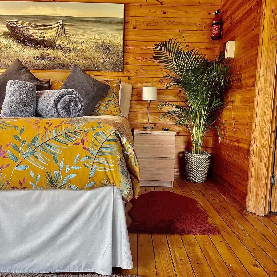 Morlais Log Cabin 莱姆里吉斯 外观 照片